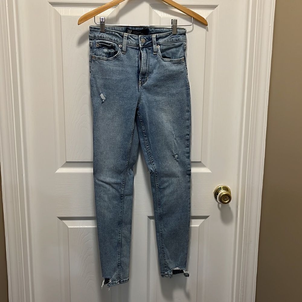 Ladies gap jeans   
